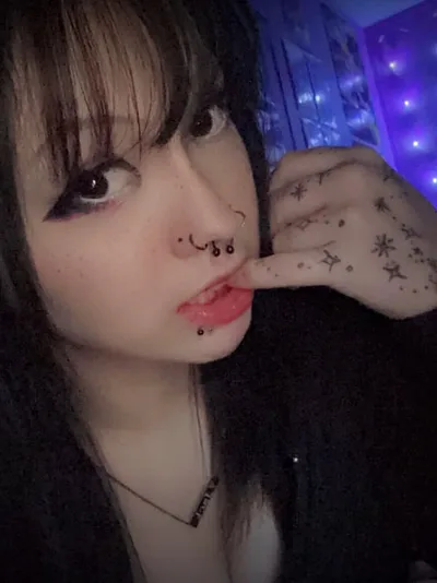 Delilah0_o (1gb) ️‍