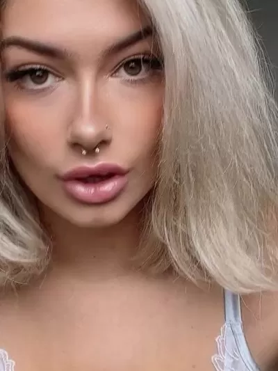 Elle Ray ️‍