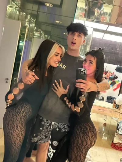 Ethan Seeks 1/1 ️‍