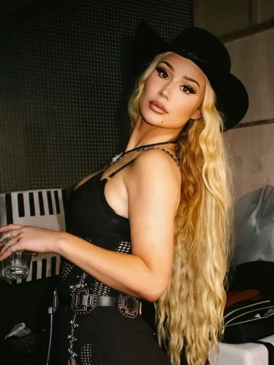 IGGY AZALEA MEGA File ️‍
