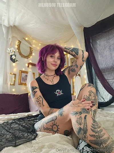 MythicMaggie ️‍