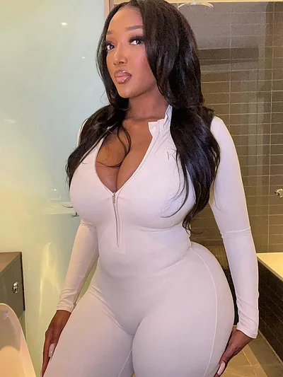 ROBYNBANKS ️‍