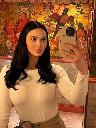 Victoria Barrett ️‍
